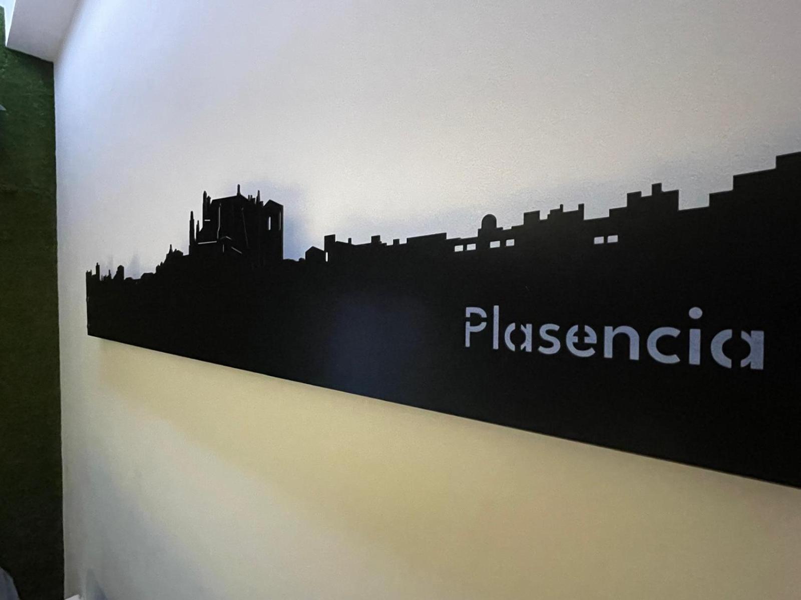 Skyline Plasencia Exterior photo