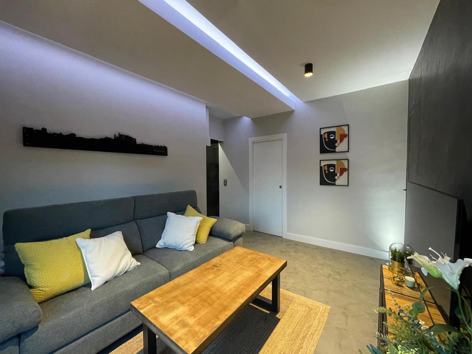 Skyline Plasencia Exterior photo